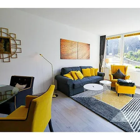 Appartement F505 *